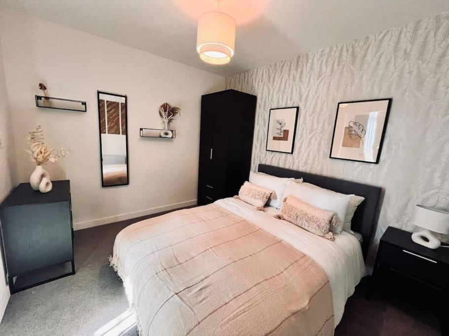 Stunning One Bedroom Apartment In Old Trafford Manchester Esterno foto